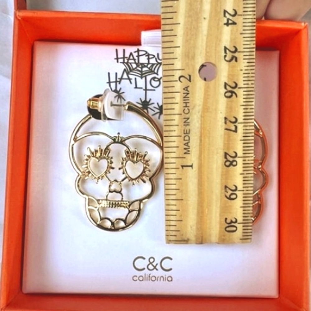π C&C California Candy Skull Post Earrings in Gold-tone NIB - Picture 3 of 8